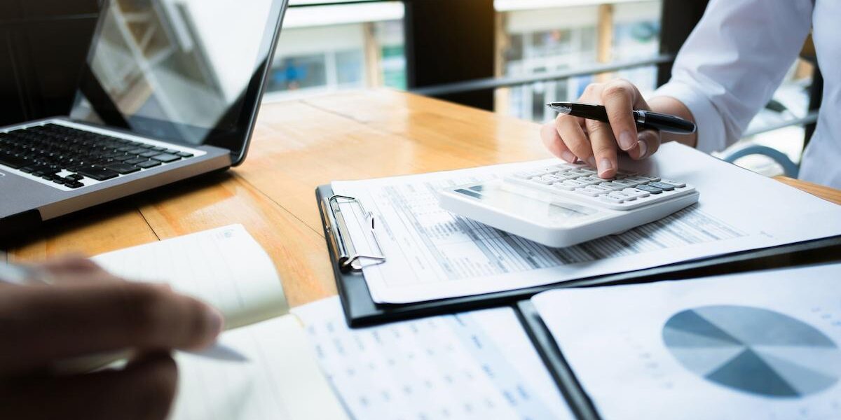 Calculating client invoices and tracking accounts receivable